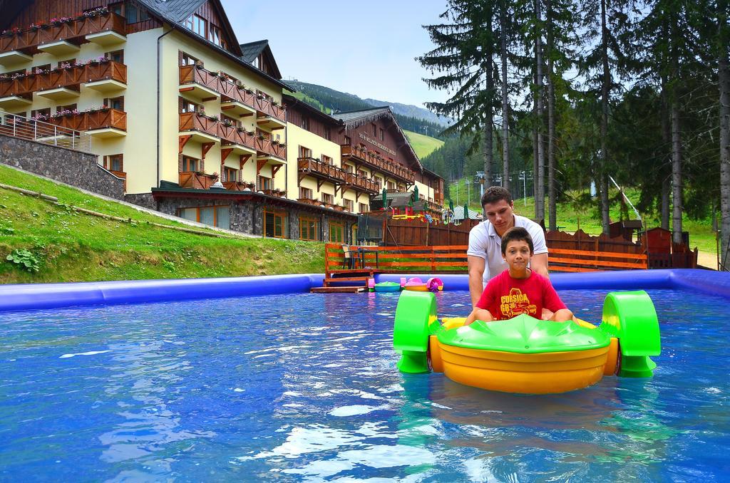 Ski & Wellness Residence Druzba Demänovská Dolina Eksteriør bilde