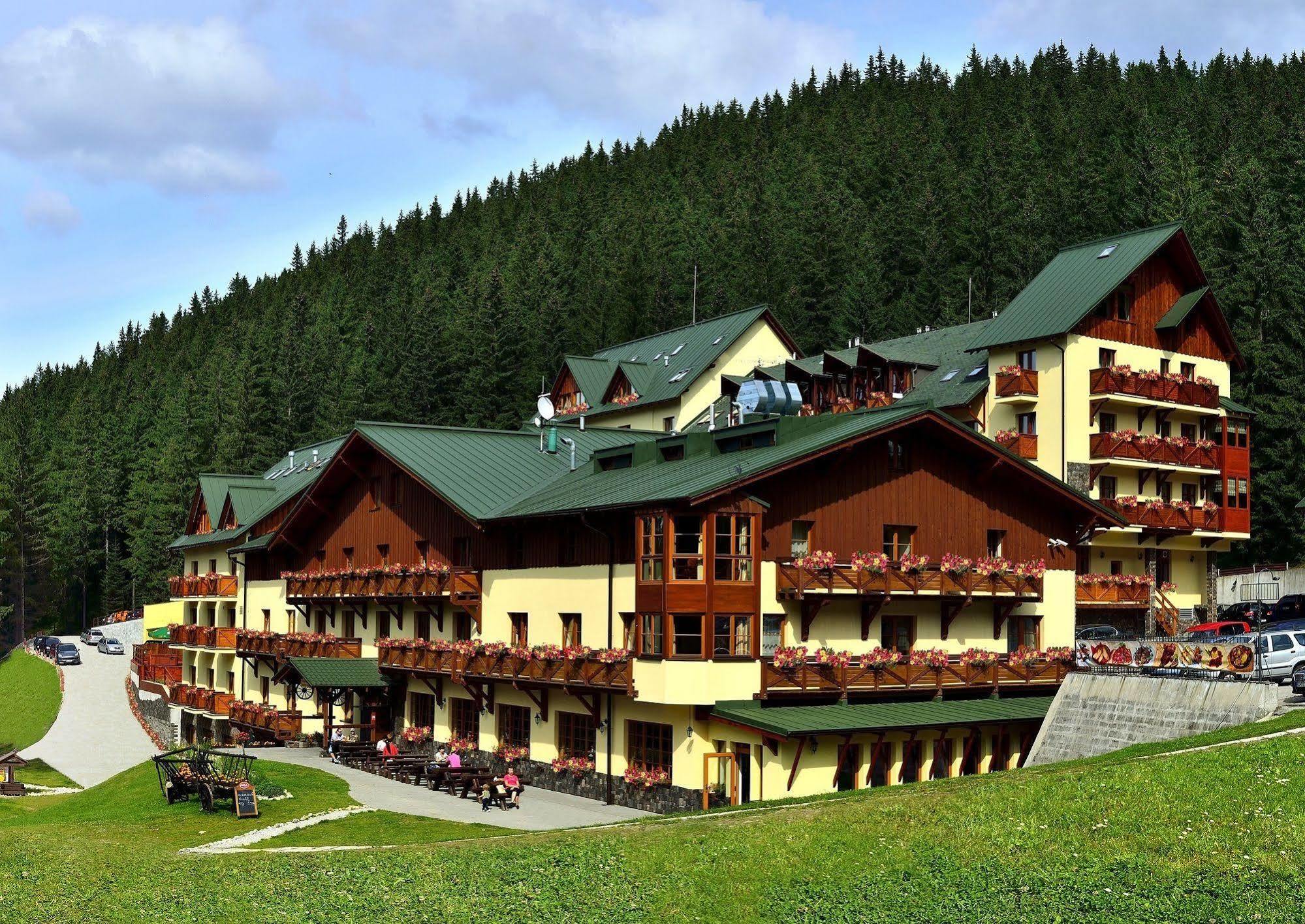 Ski & Wellness Residence Druzba Demänovská Dolina Eksteriør bilde